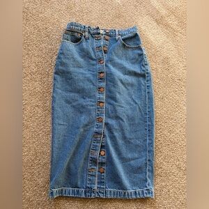 Madewell Jean skirt. Never worn, in brand new condition. Size S.